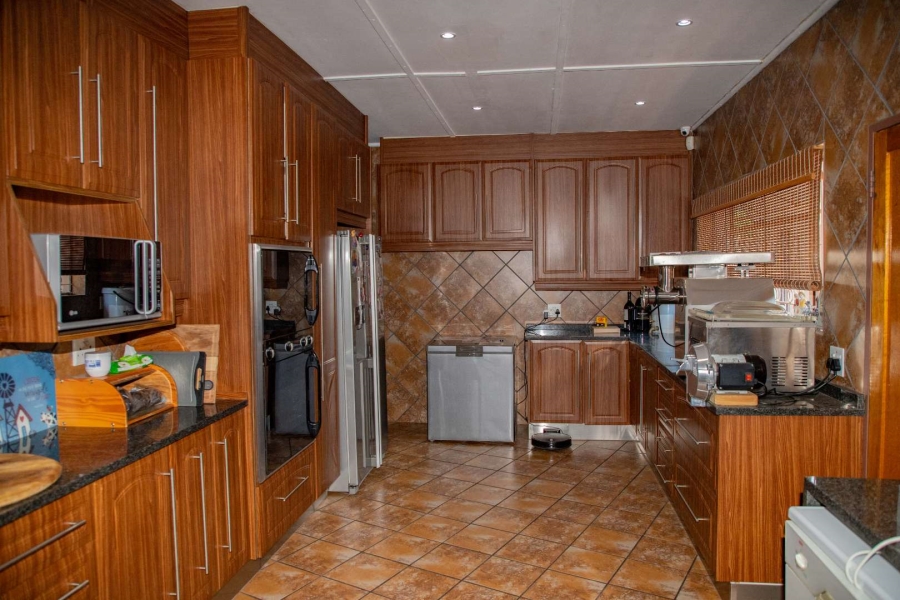 4 Bedroom Property for Sale in Deneysville Free State